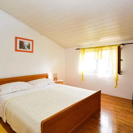 Four-bedroom In I Apartment *