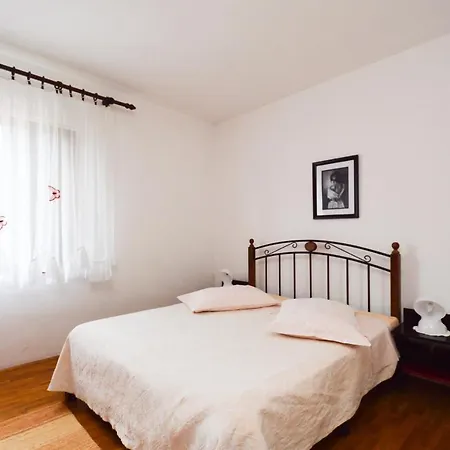 Apartment Four-bedroom In I *
